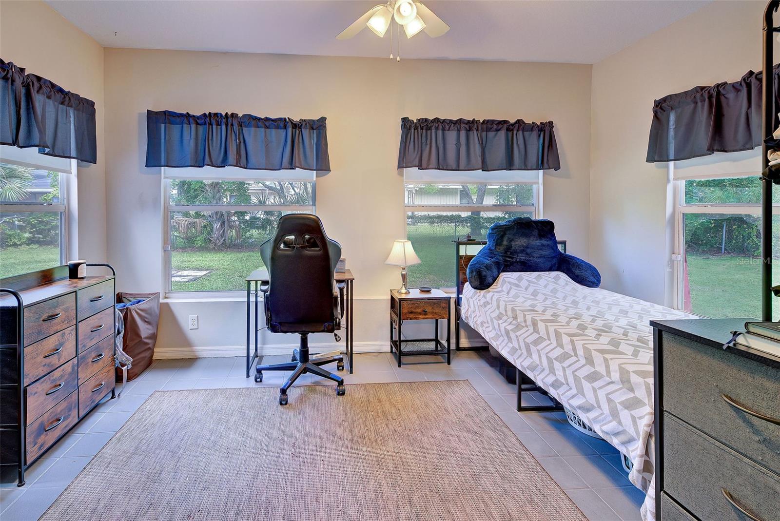879 E SEMINOLE DR, VENICE, FL, 34293