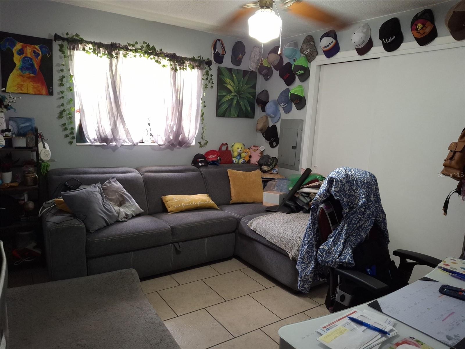 523 YELVINGTON AVE, CLEARWATER, FL, 33756