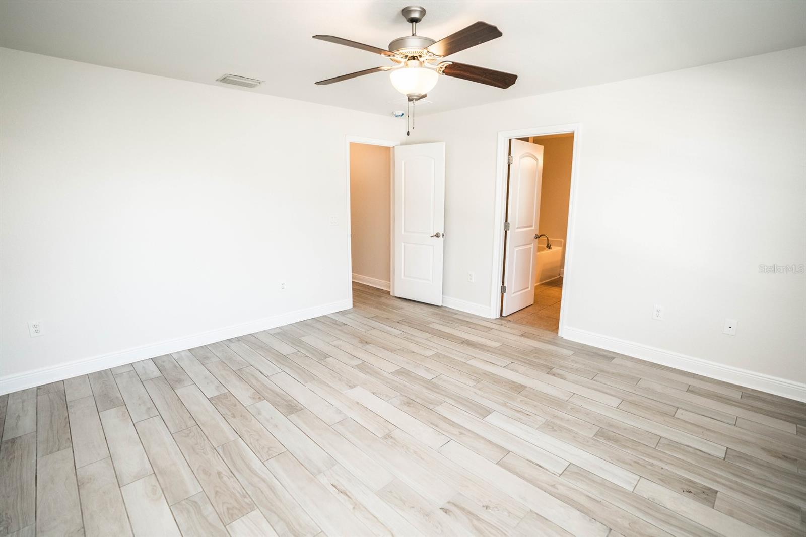 14211 EDINBURGH MOOR DR, WIMAUMA, FL, 33598