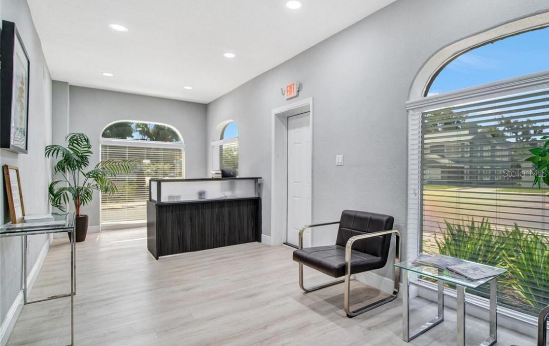 733 W COLONIAL DR, ORLANDO, FL, 32804