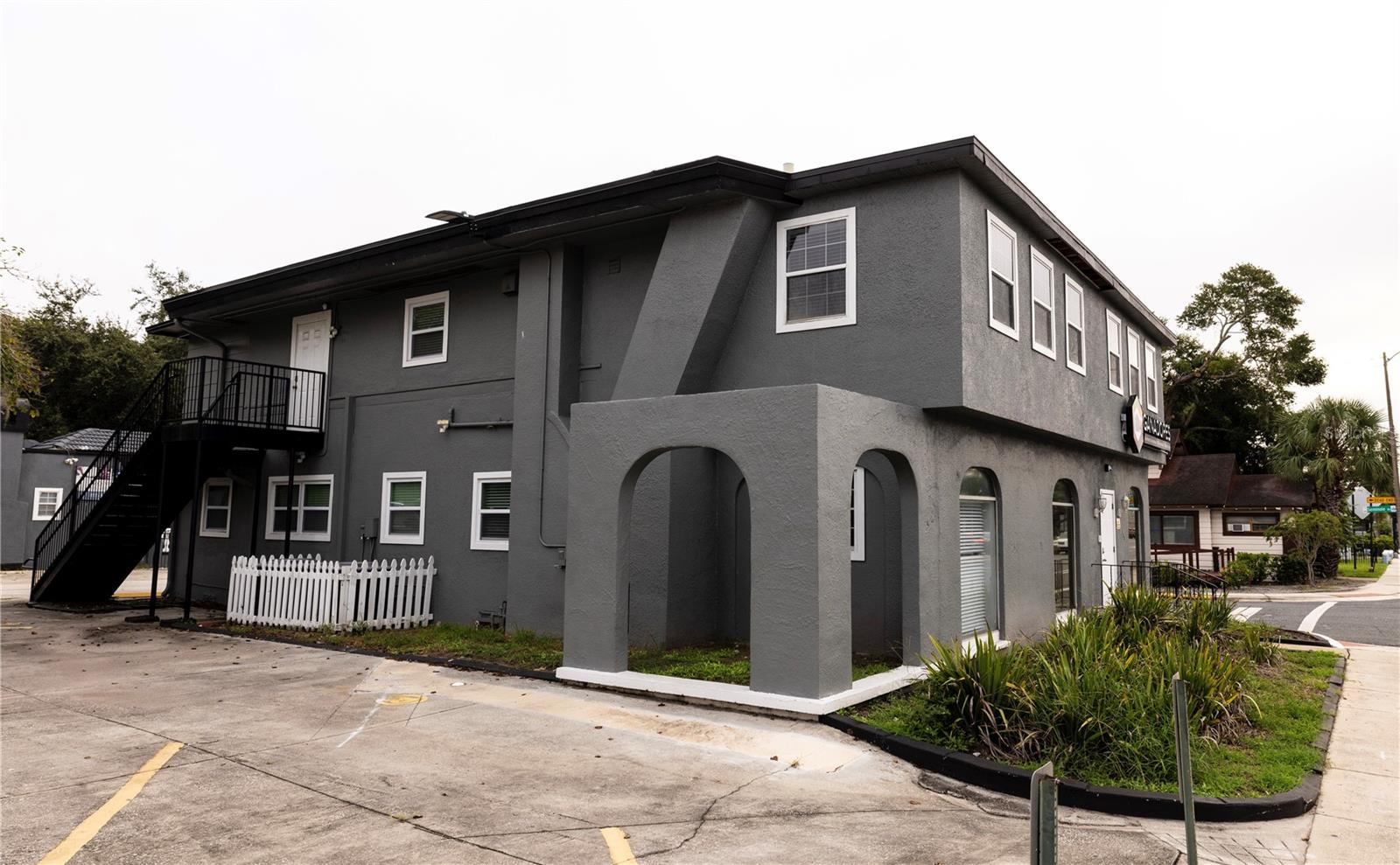 733 W COLONIAL DR, ORLANDO, FL, 32804