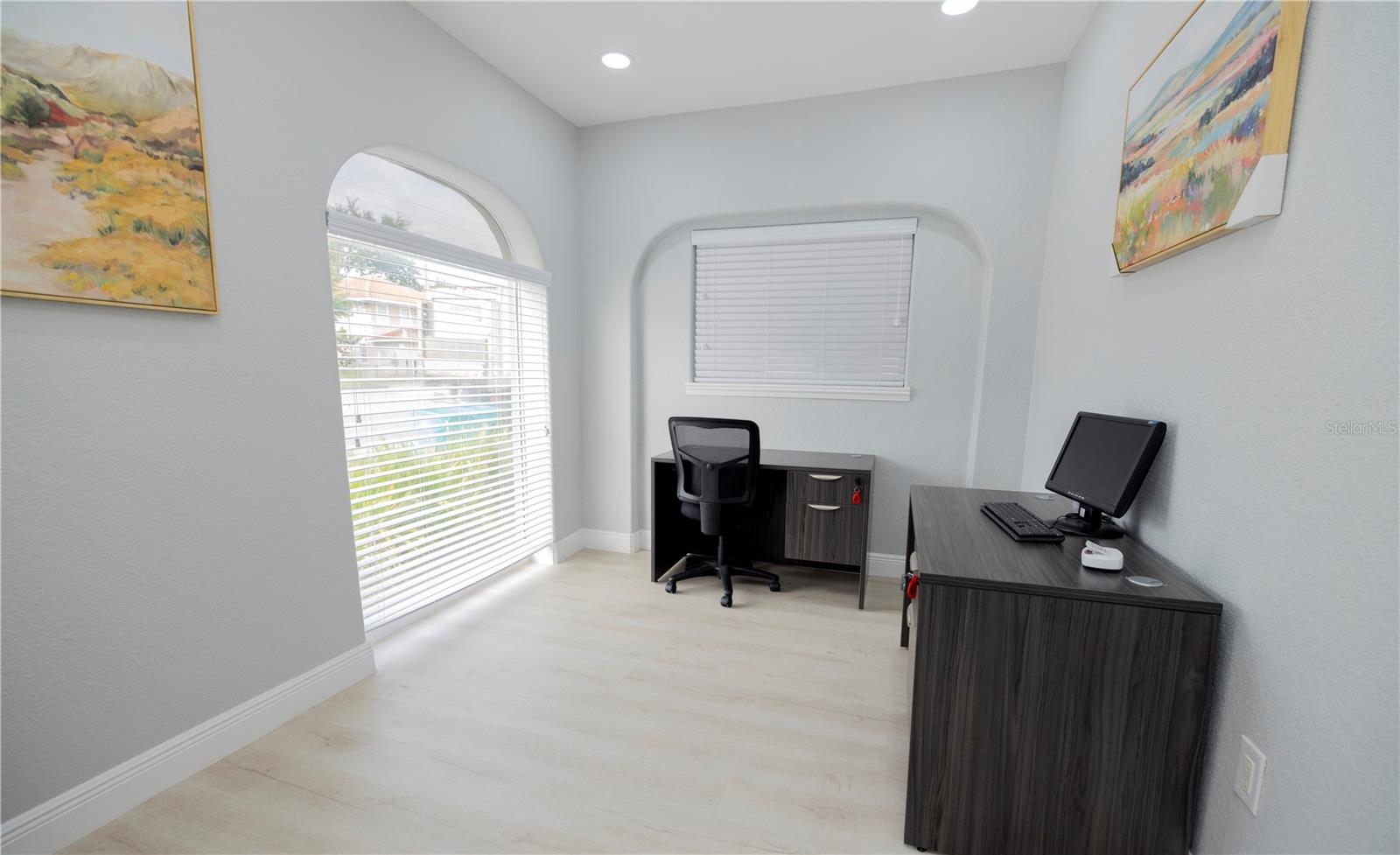 733 W COLONIAL DR, ORLANDO, FL, 32804