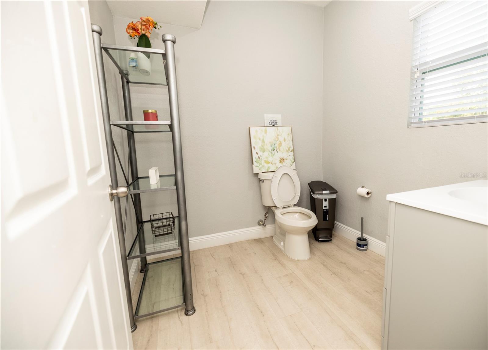 733 W COLONIAL DR, ORLANDO, FL, 32804