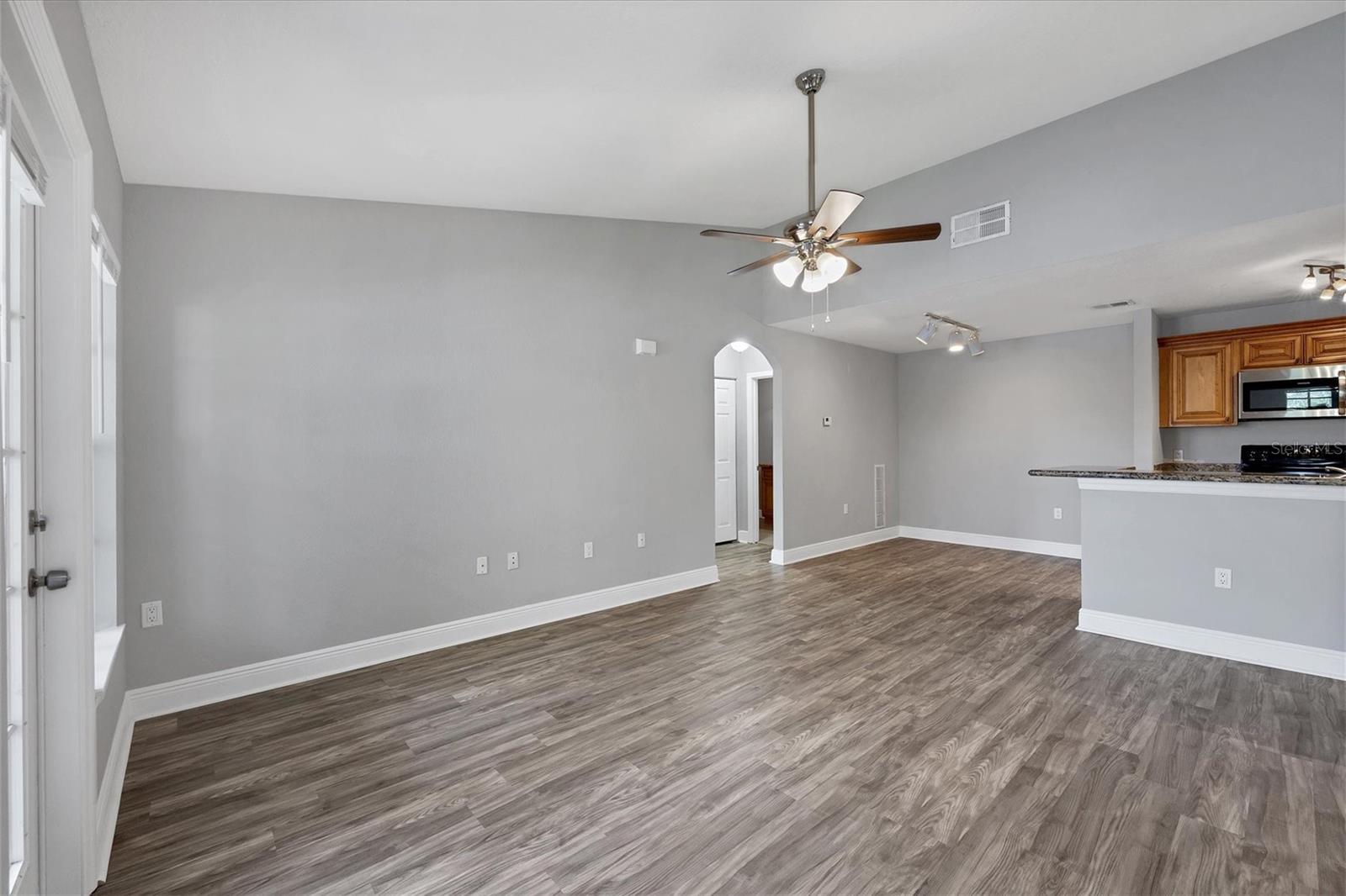 8803 MANOR LOOP #204, LAKEWOOD RANCH, FL, 34202