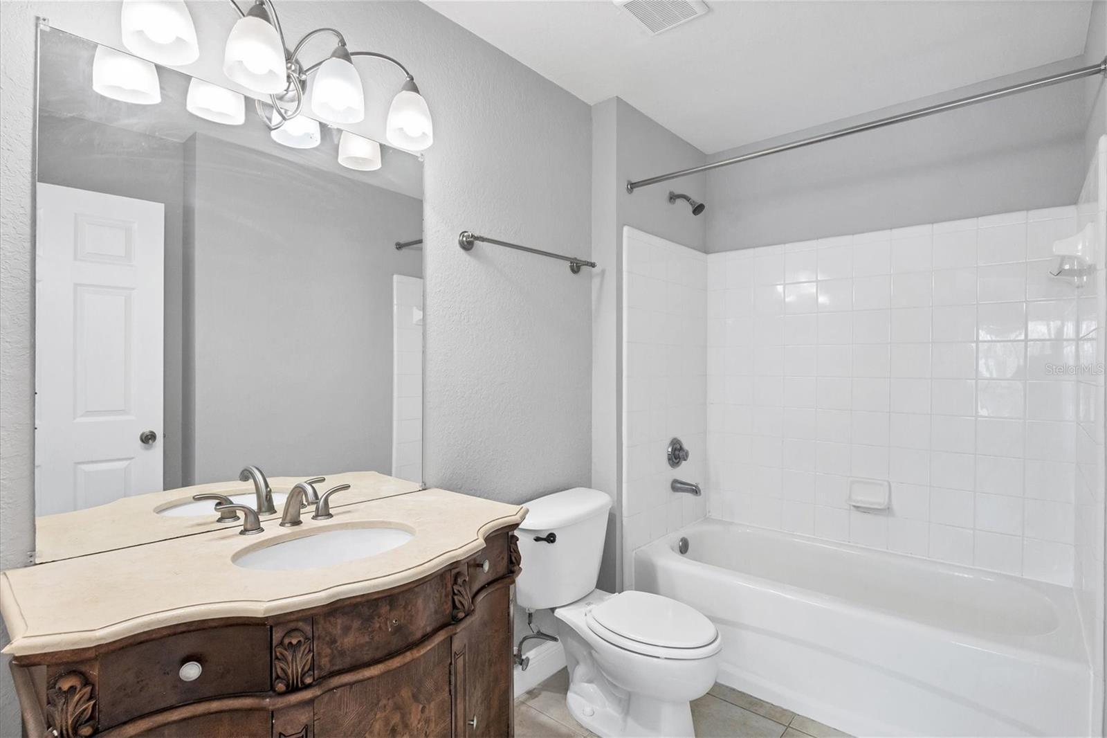 8803 MANOR LOOP #204, LAKEWOOD RANCH, FL, 34202