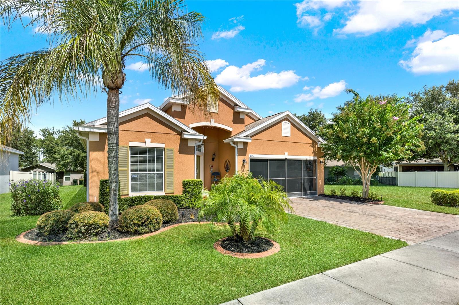 5911 WHISPER PINE DR, LEESBURG, FL, 34748