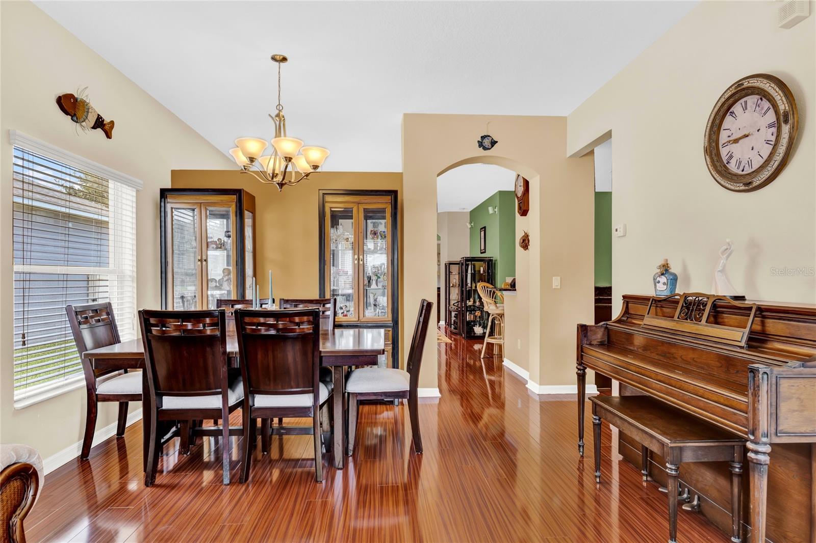 5911 WHISPER PINE DR, LEESBURG, FL, 34748