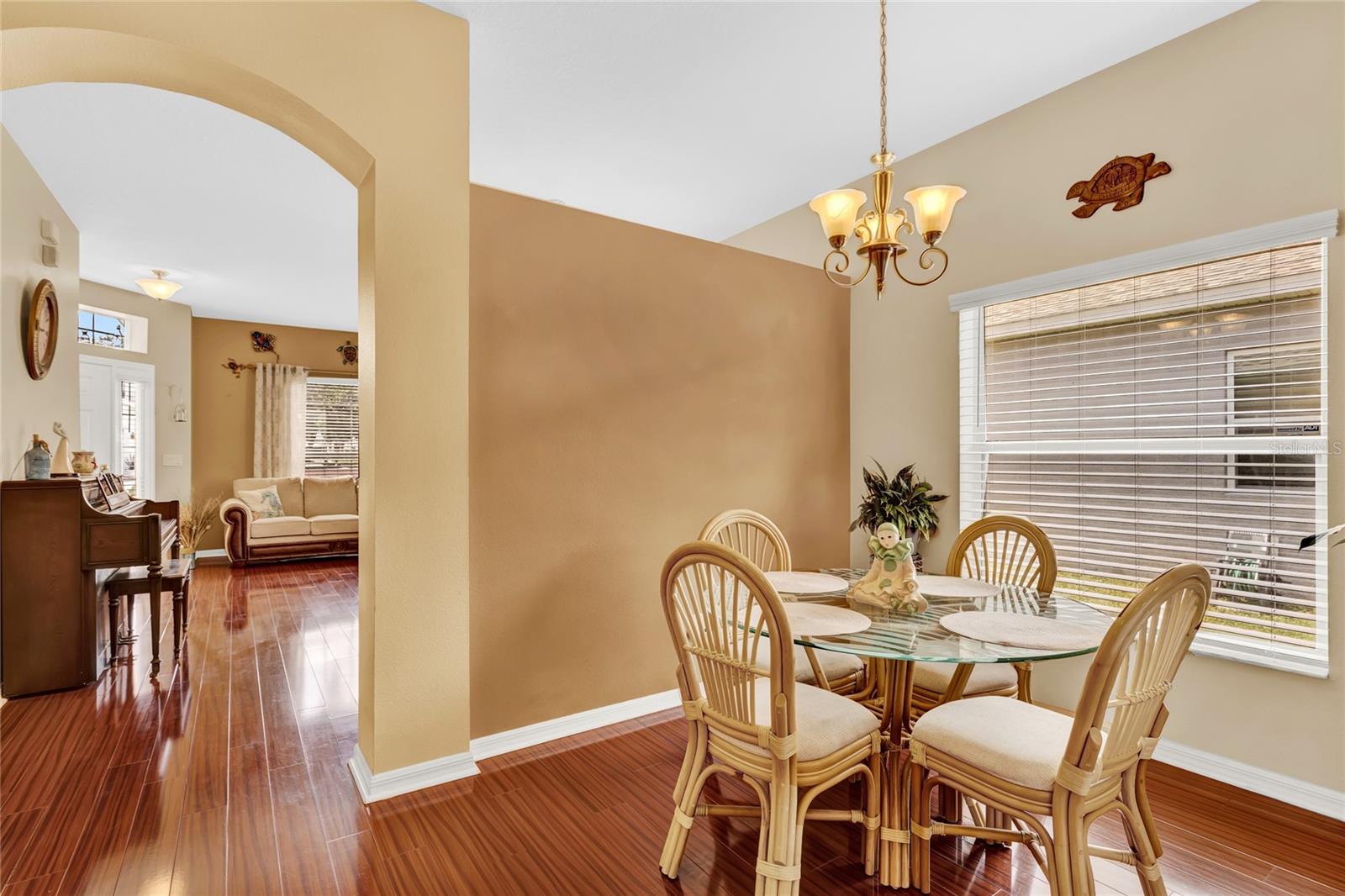 5911 WHISPER PINE DR, LEESBURG, FL, 34748
