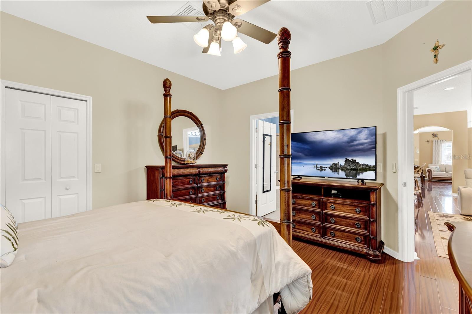 5911 WHISPER PINE DR, LEESBURG, FL, 34748