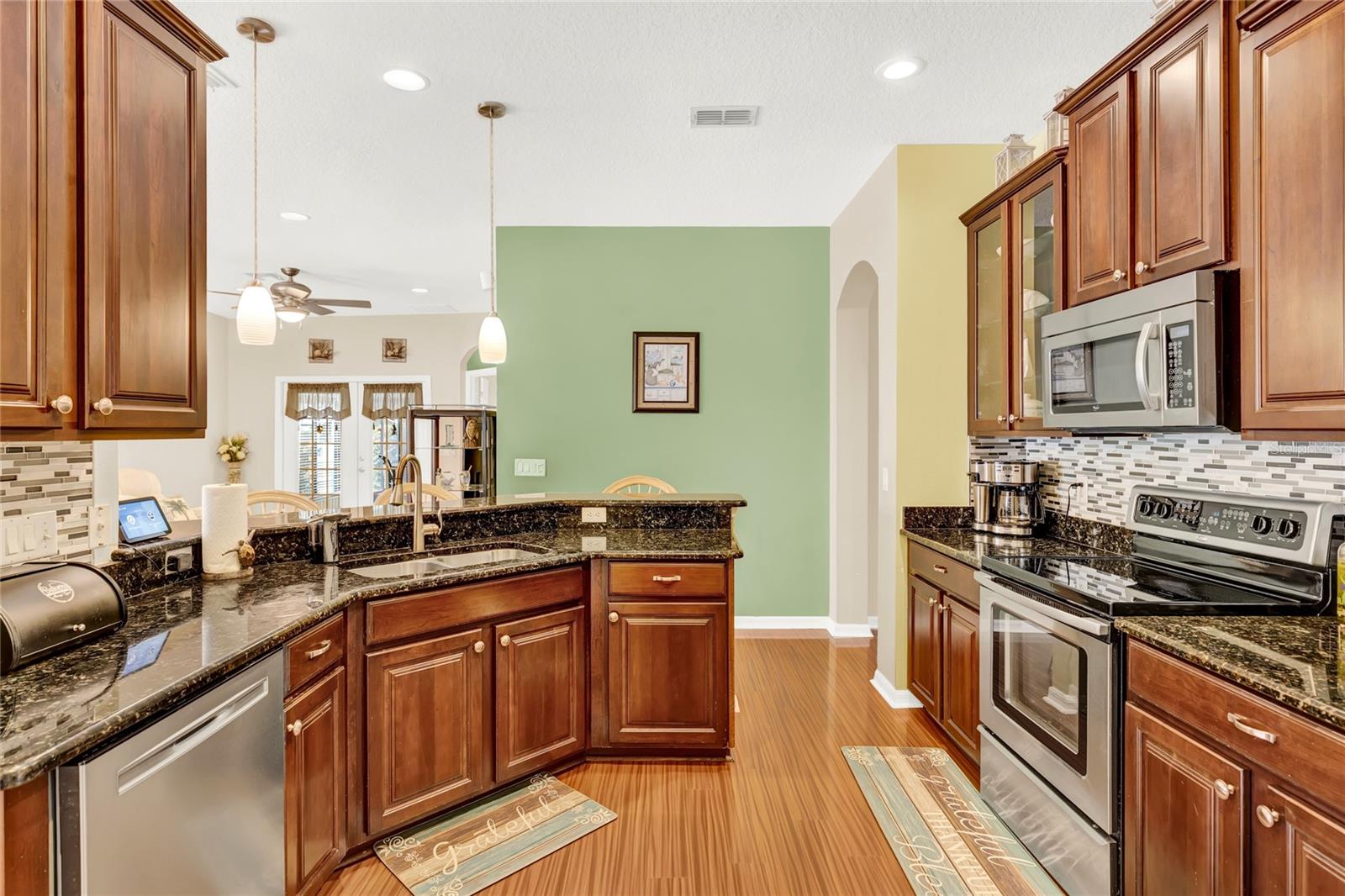 5911 WHISPER PINE DR, LEESBURG, FL, 34748