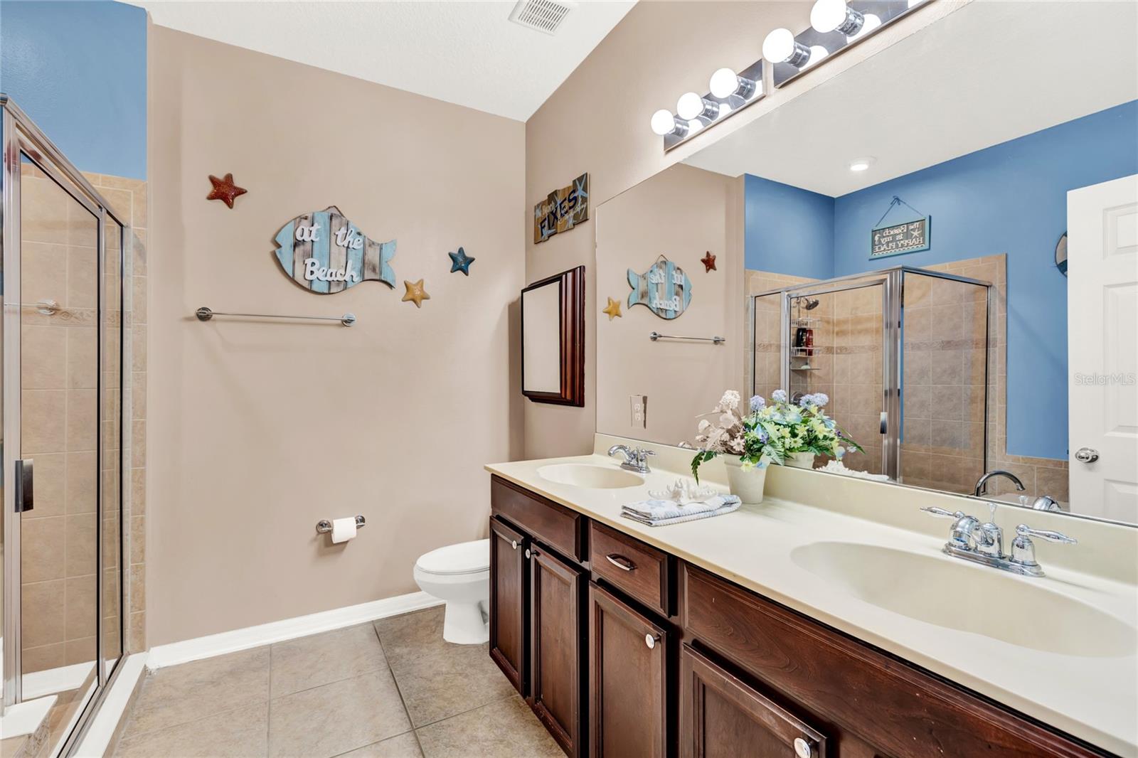 5911 WHISPER PINE DR, LEESBURG, FL, 34748