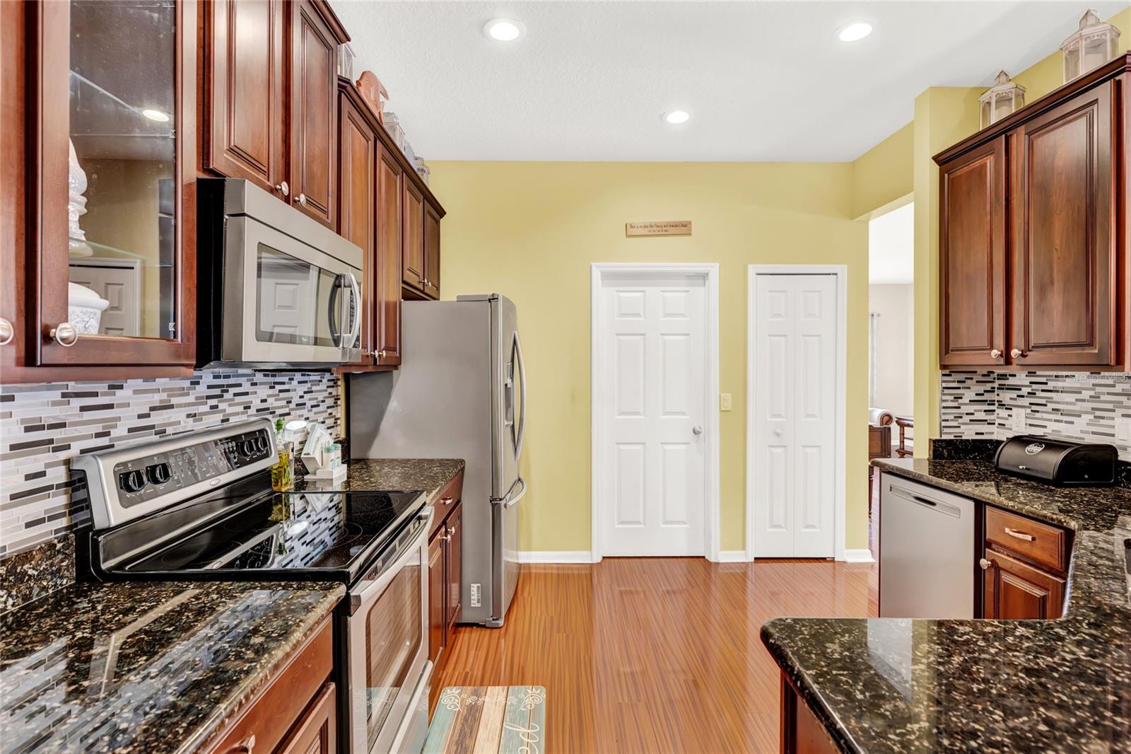 5911 WHISPER PINE DR, LEESBURG, FL, 34748