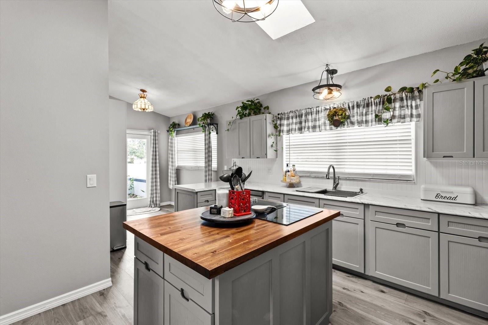 390 E FALCONRY CT, HERNANDO, FL, 34442