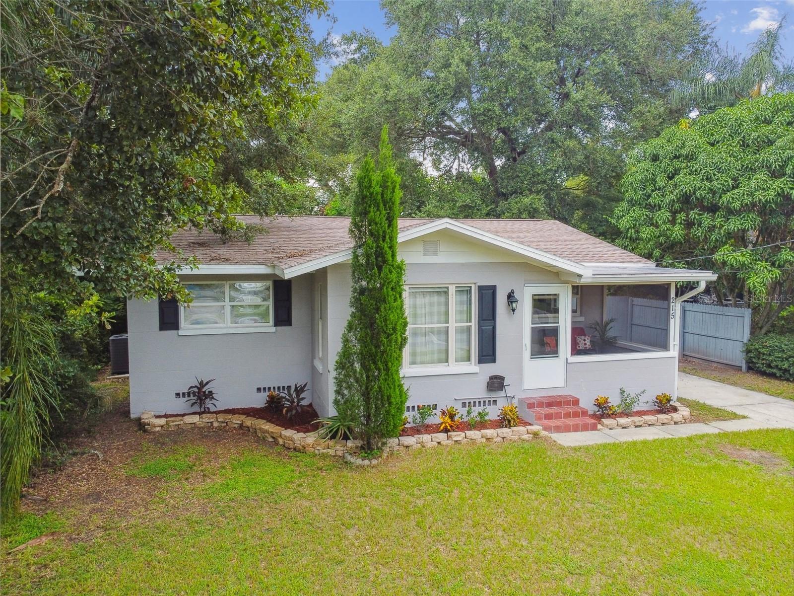 215 YOUNG PL, LAKELAND, FL, 33803