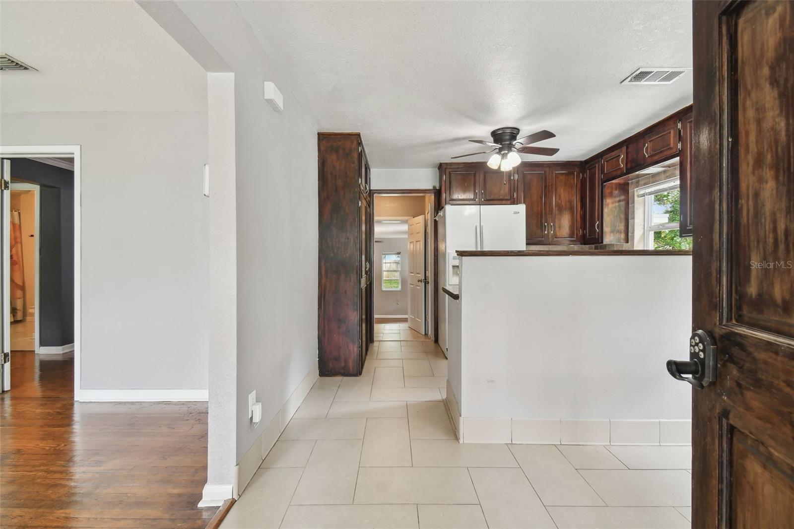 215 YOUNG PL, LAKELAND, FL, 33803