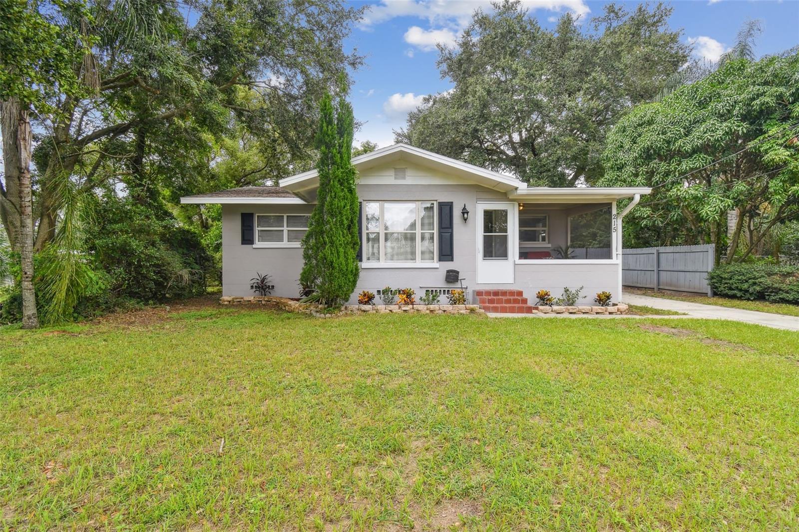 215 YOUNG PL, LAKELAND, FL, 33803