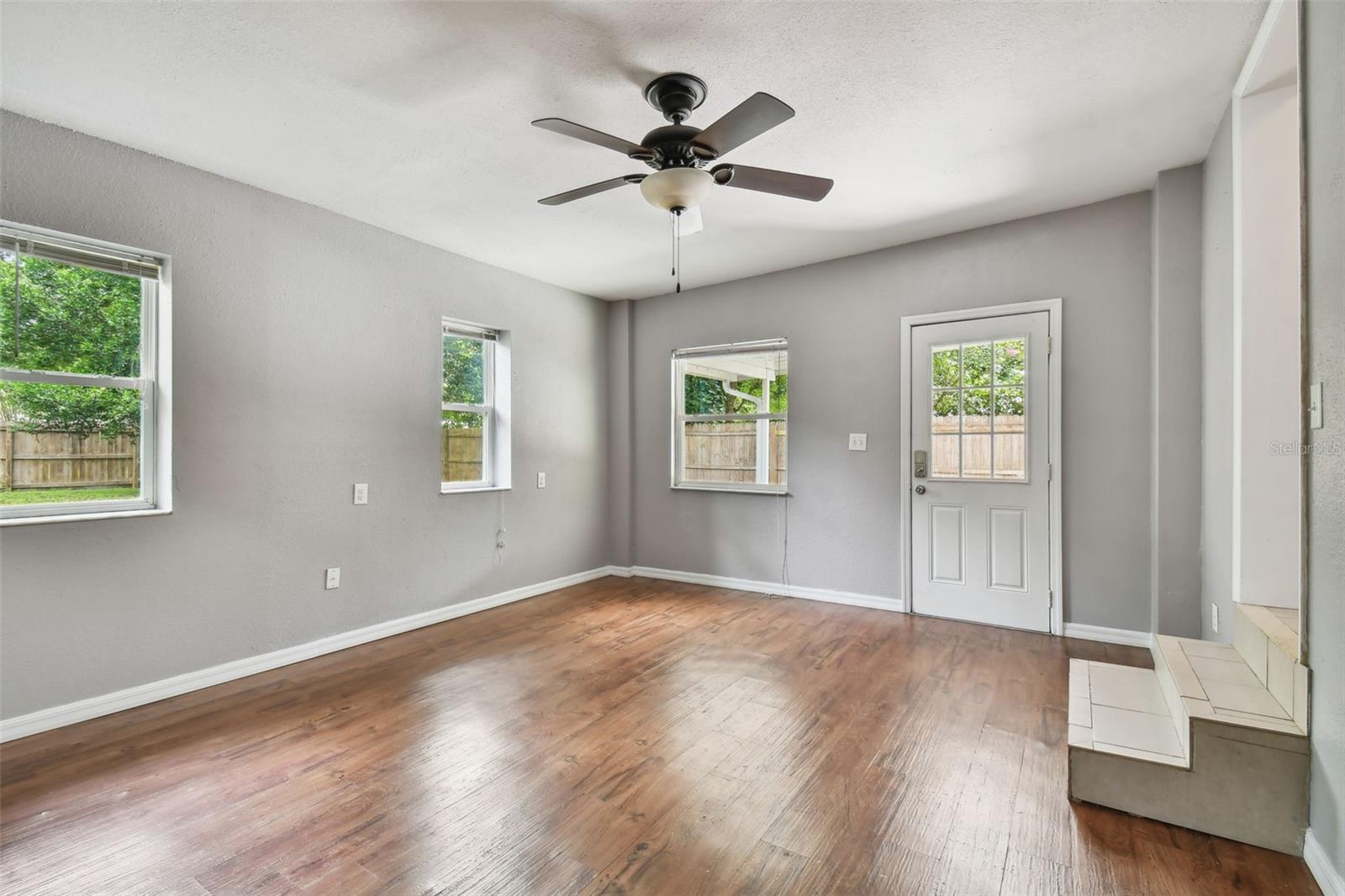 215 YOUNG PL, LAKELAND, FL, 33803