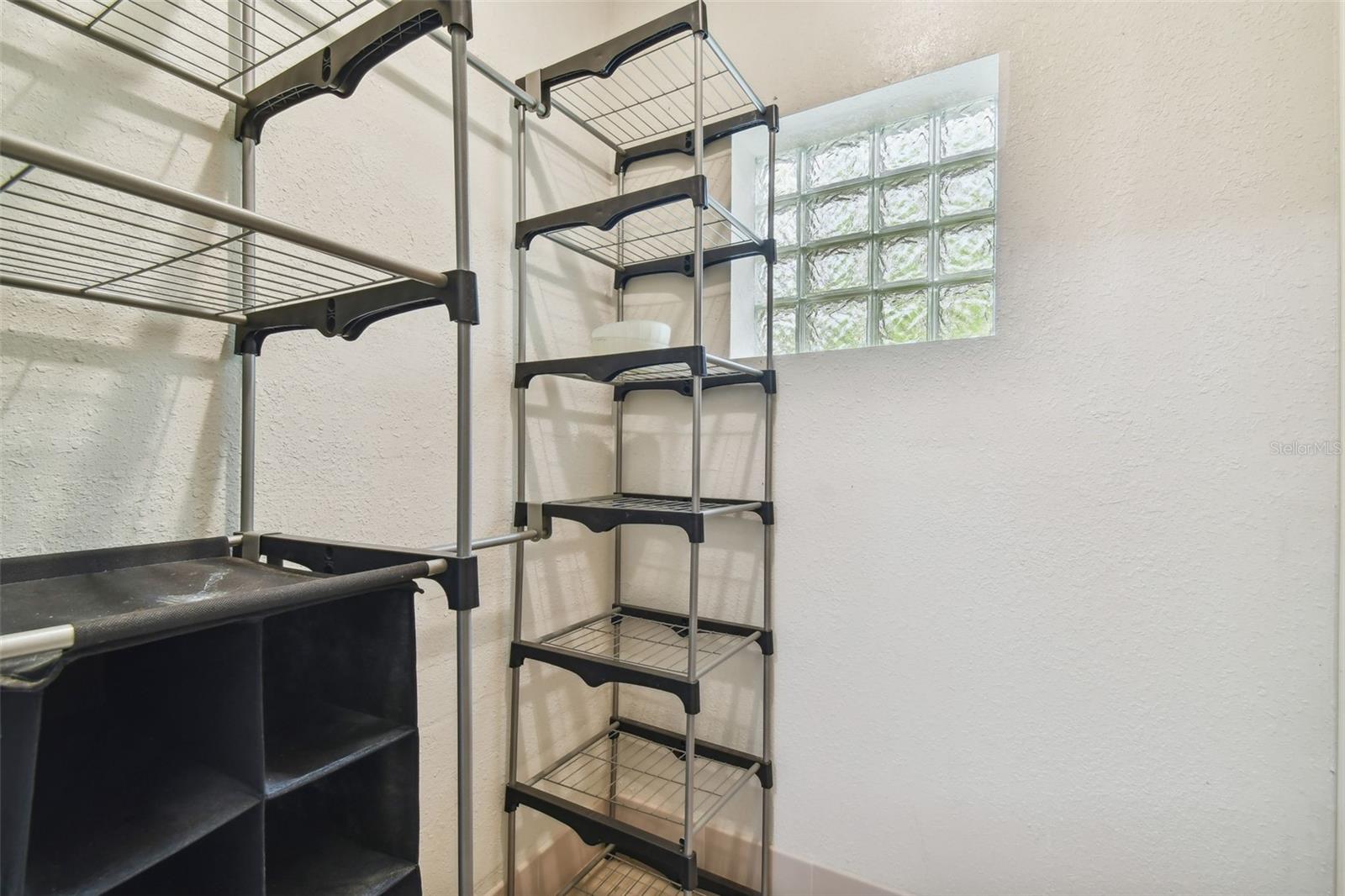 215 YOUNG PL, LAKELAND, FL, 33803