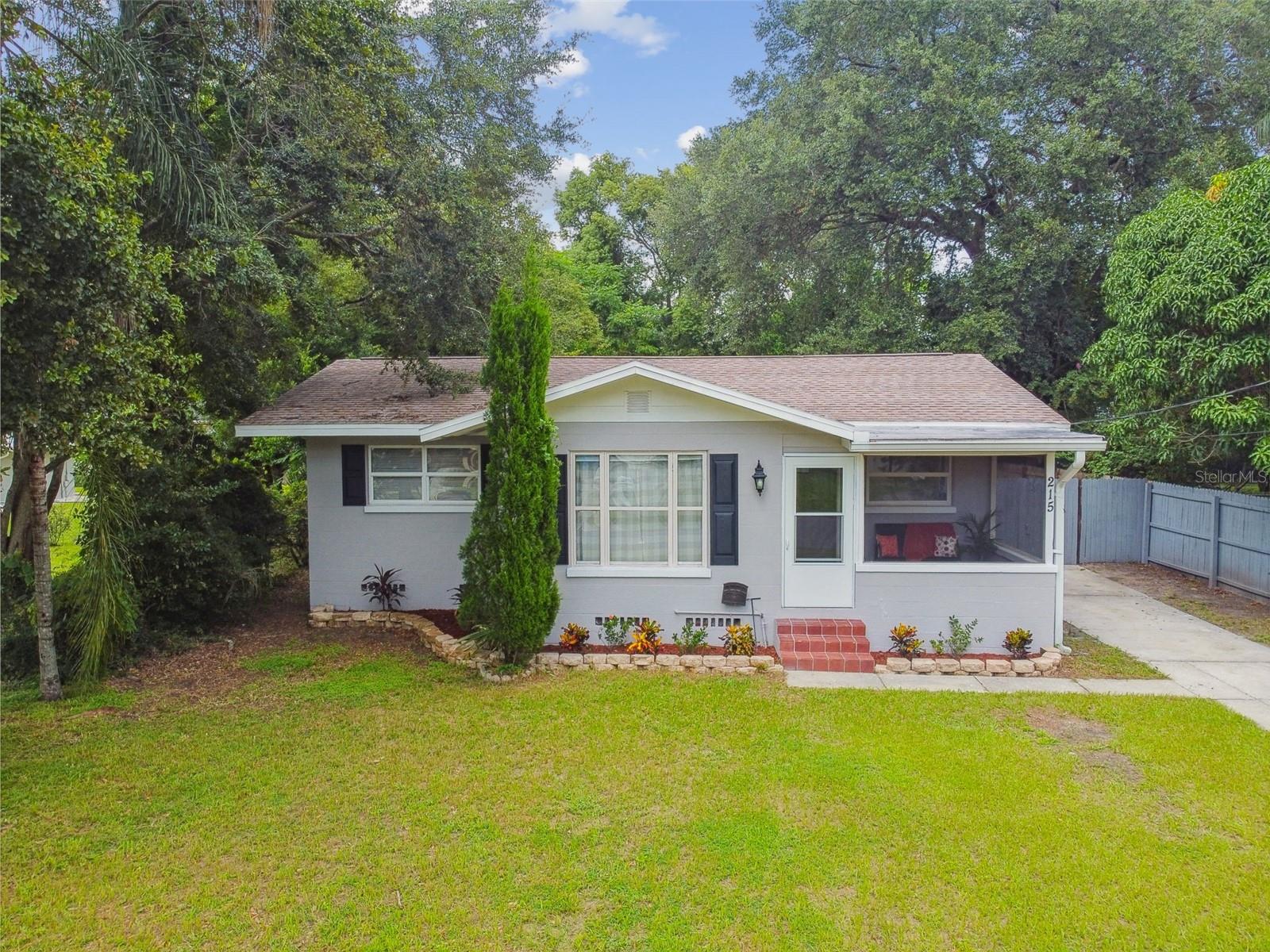 215 YOUNG PL, LAKELAND, FL, 33803