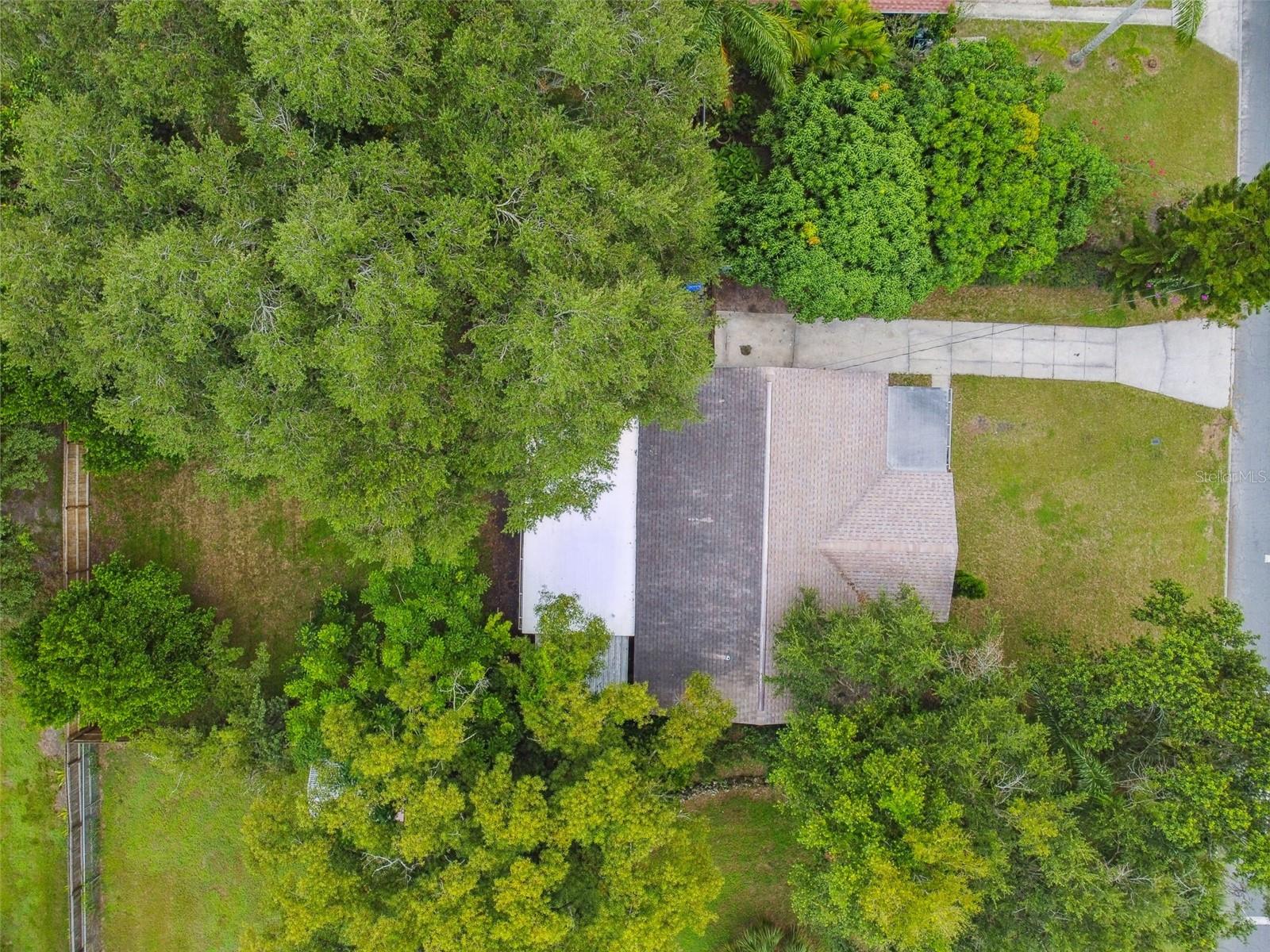 215 YOUNG PL, LAKELAND, FL, 33803