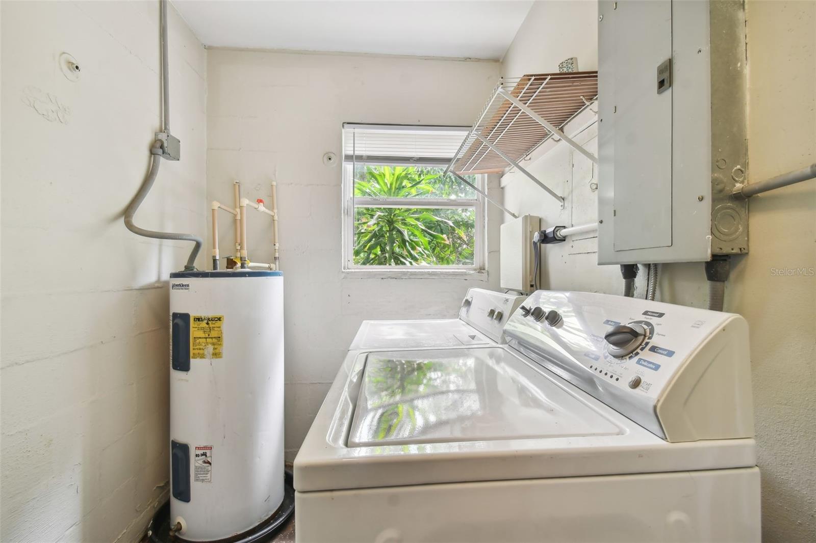 215 YOUNG PL, LAKELAND, FL, 33803