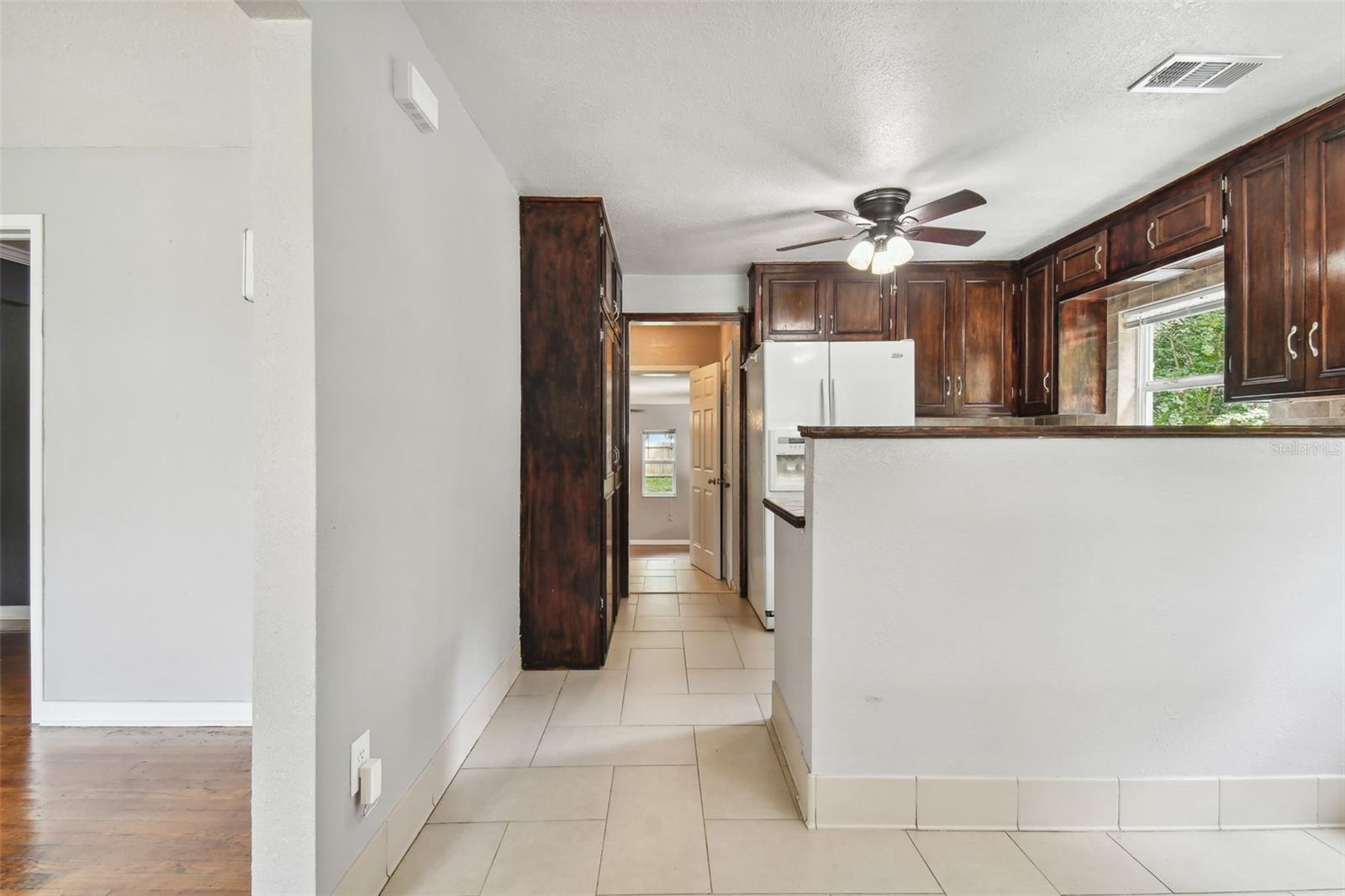 215 YOUNG PL, LAKELAND, FL, 33803