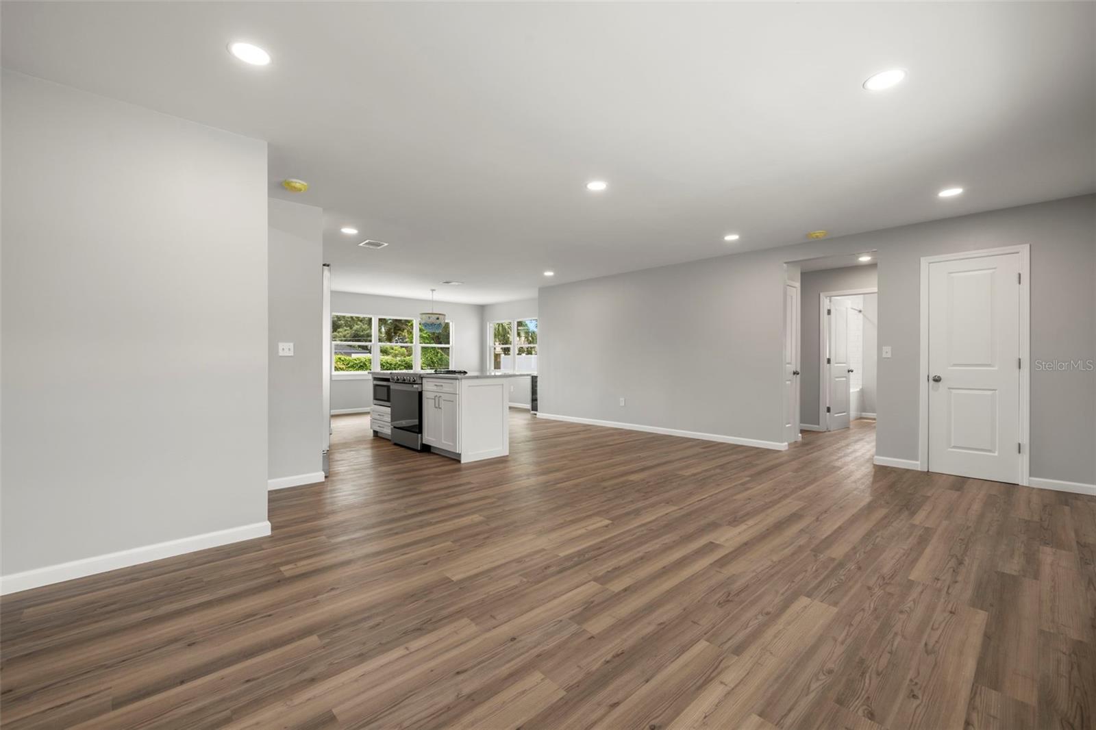 7571 RIDGE RD, SEMINOLE, FL, 33772