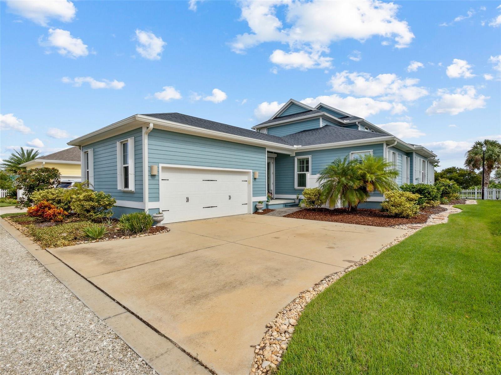 8 LAUGHING GULL LN, PALM COAST, FL, 32137