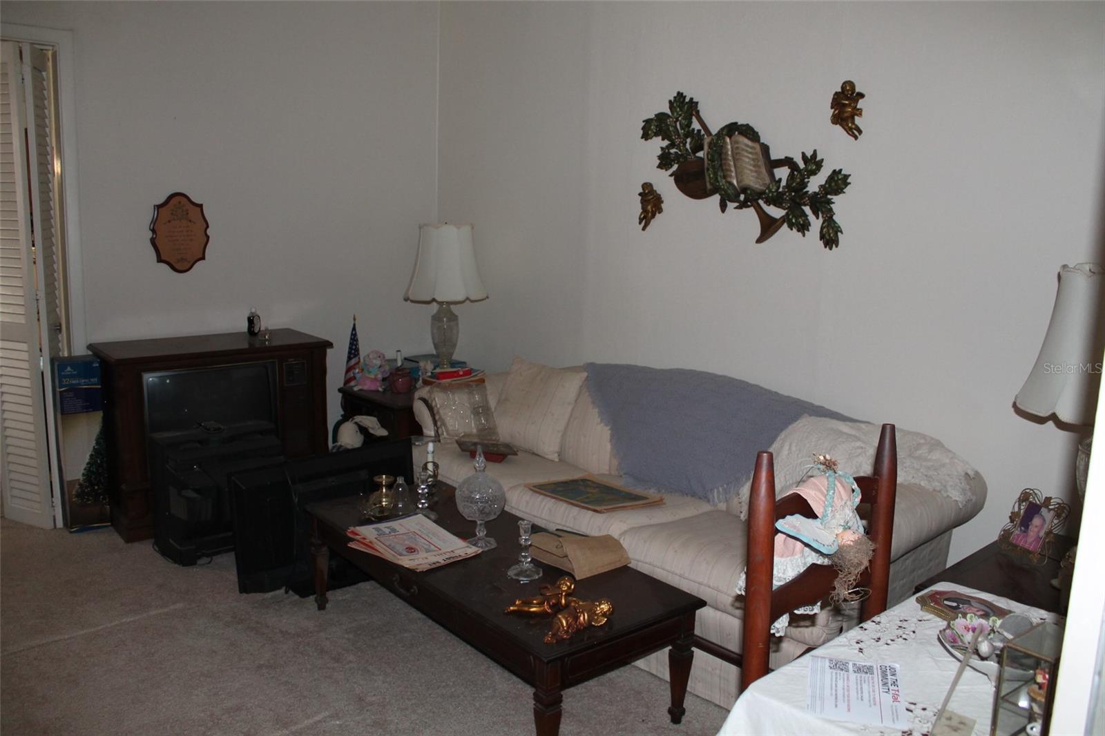 320 W BULLARD AVE, LAKE WALES, FL, 33853
