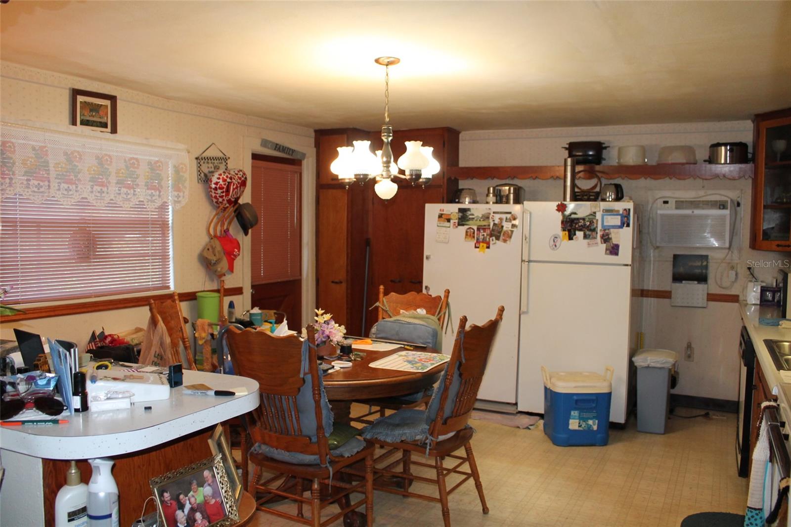 320 W BULLARD AVE, LAKE WALES, FL, 33853