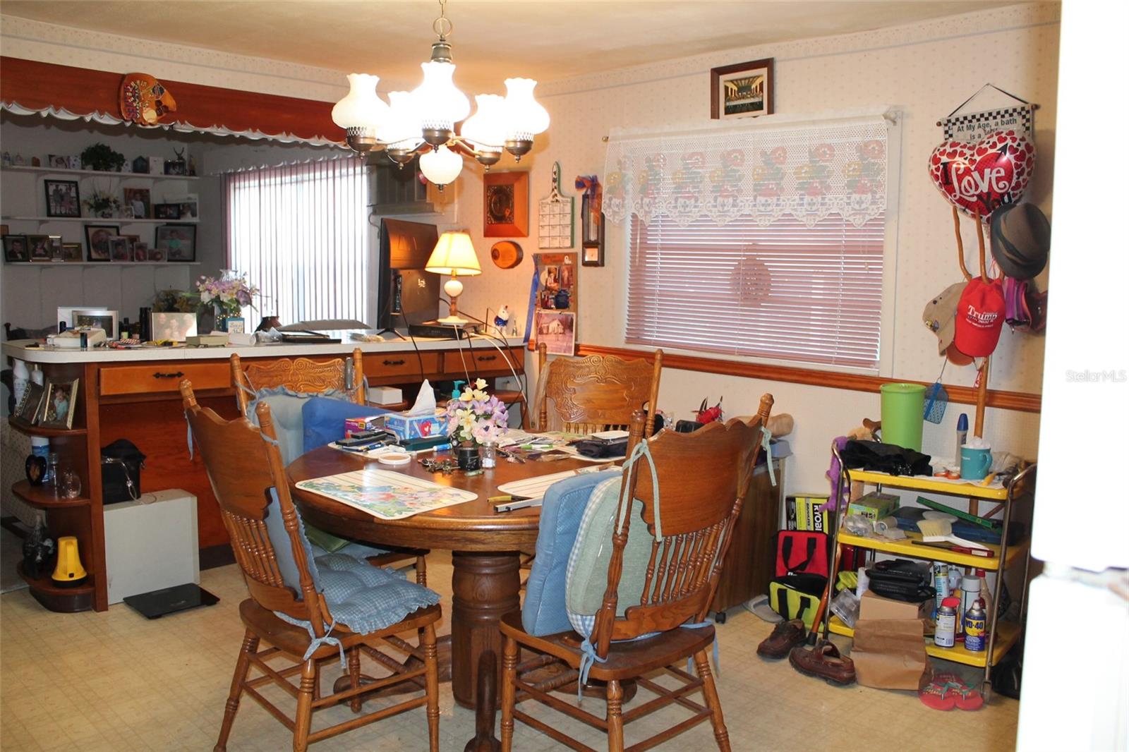 320 W BULLARD AVE, LAKE WALES, FL, 33853
