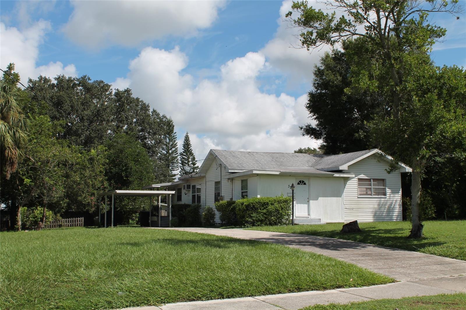 320 W BULLARD AVE, LAKE WALES, FL, 33853