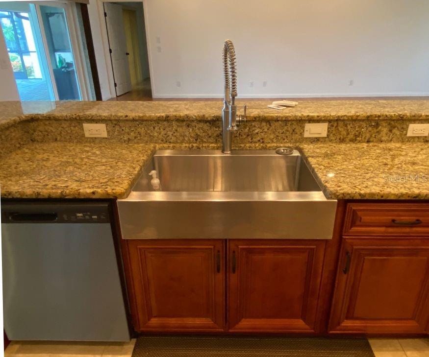 132 PECKHAM ST SE, PORT CHARLOTTE, FL, 33952