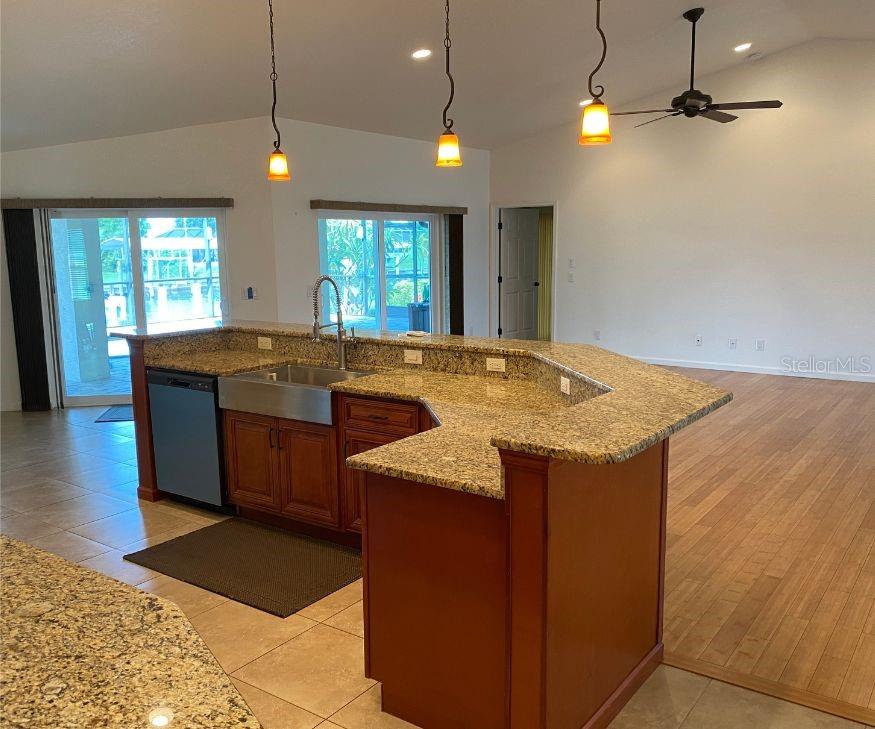 132 PECKHAM ST SE, PORT CHARLOTTE, FL, 33952
