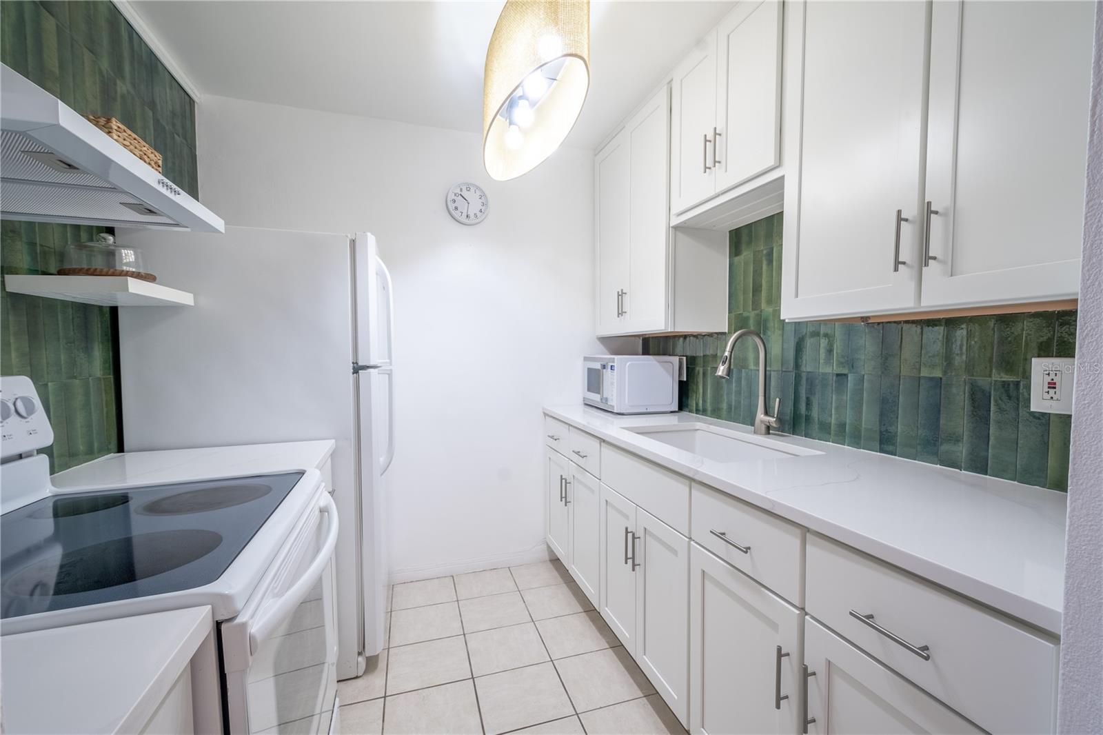 8320 112TH ST #104, SEMINOLE, FL, 33772