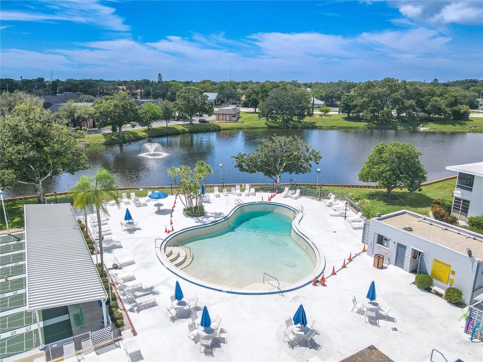 8320 112TH ST #104, SEMINOLE, FL, 33772