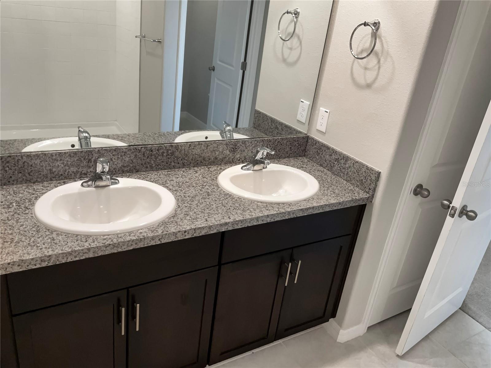 15527 PEACE RIVER PL, SUN CITY CENTER, FL, 33573