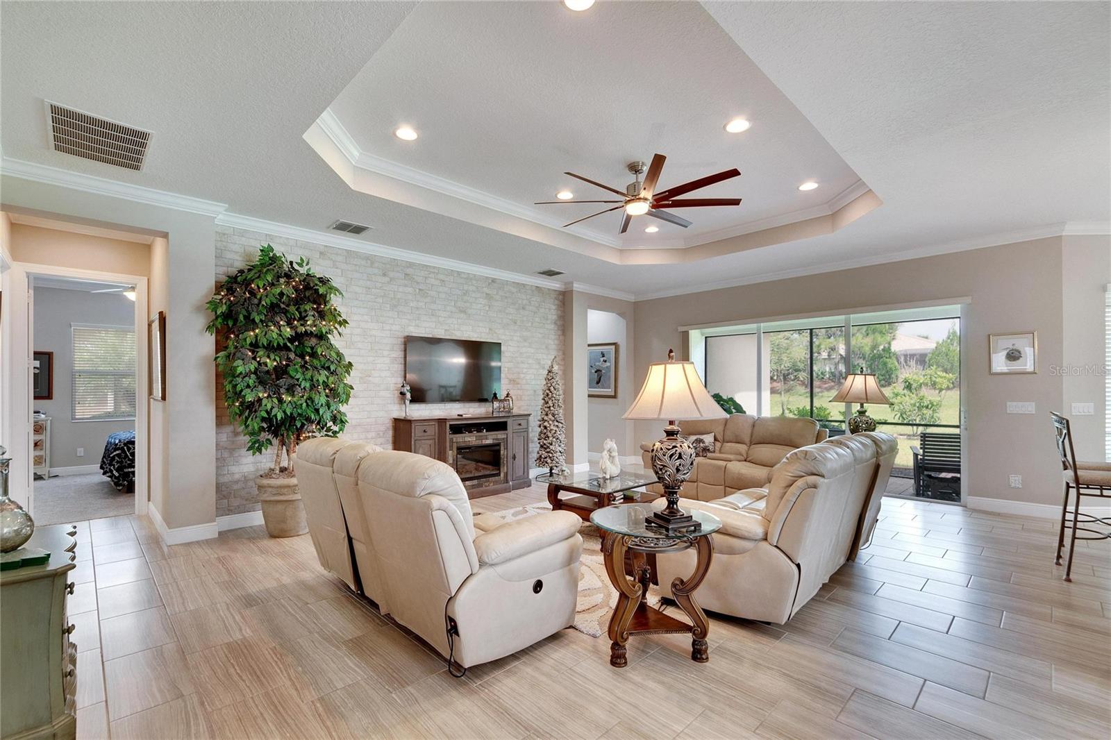 16005 CAPE CORAL DR, WIMAUMA, FL, 33598