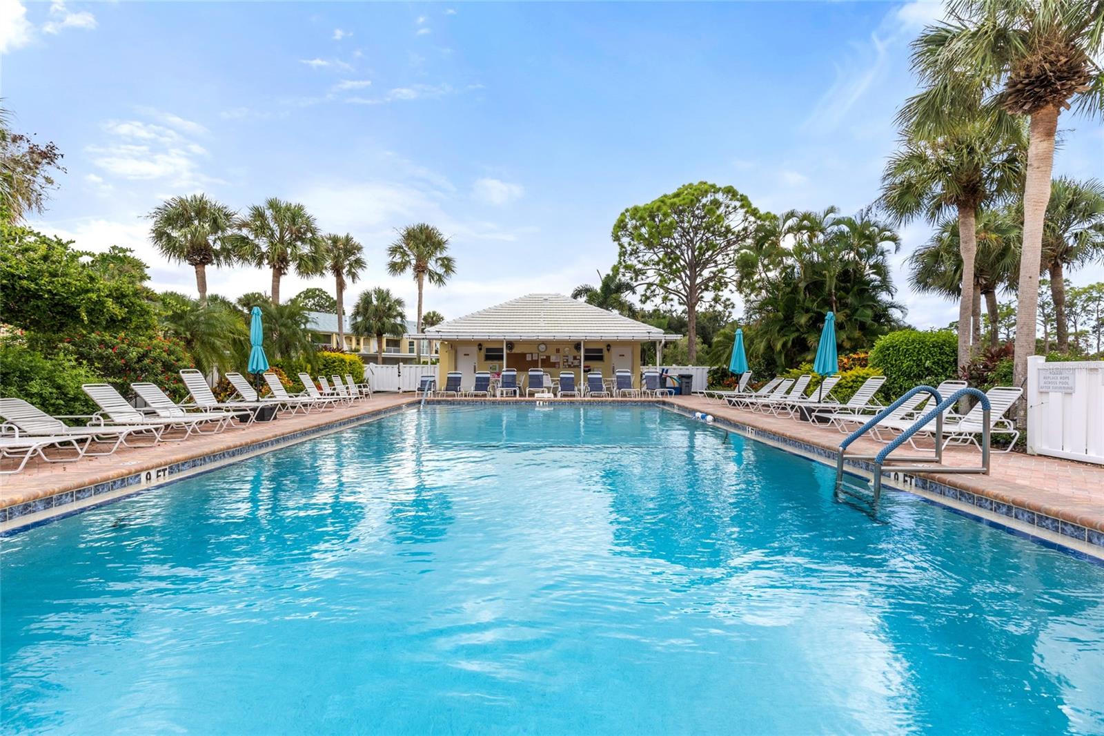 410 CERROMAR CIR S #242, VENICE, FL, 34293