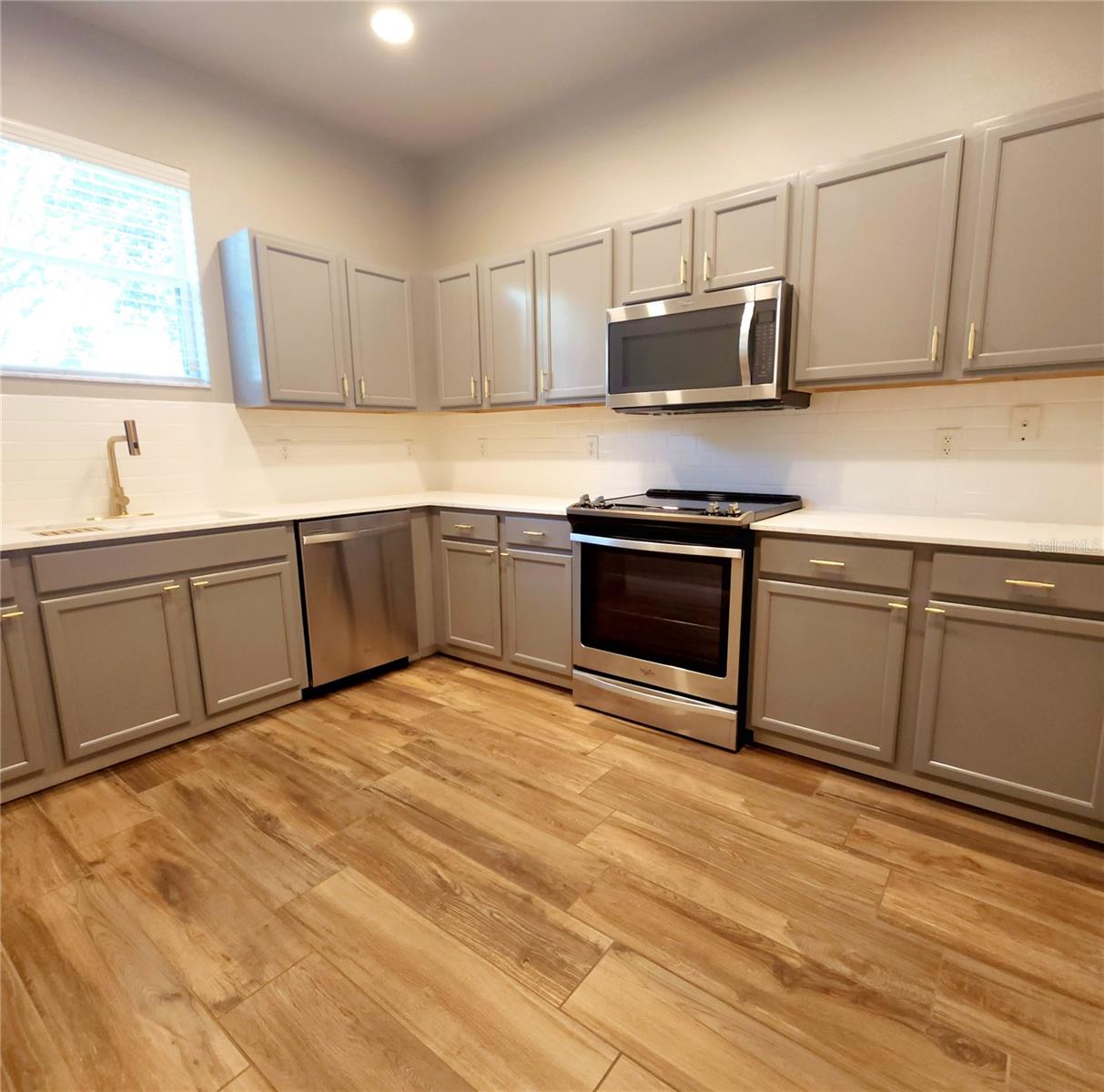 1053 PRIORY CIR, WINTER GARDEN, FL, 34787