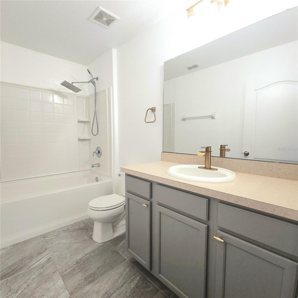 1053 PRIORY CIR, WINTER GARDEN, FL, 34787