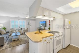 8470 W GULF BLVD #412, TREASURE ISLAND, FL, 33706