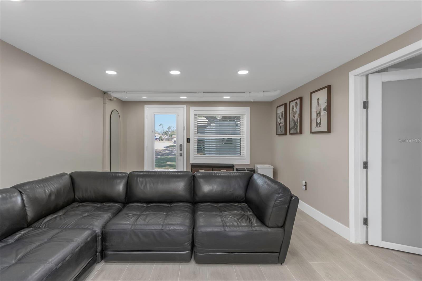 733 1/2 NEW JERSEY ST, CLEARWATER, FL, 33756