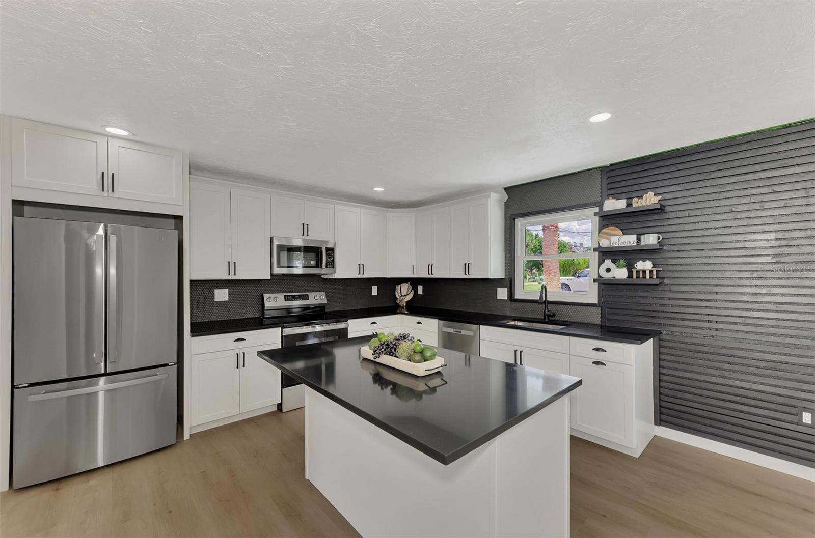 1757 MOVA ST, SARASOTA, FL, 34231