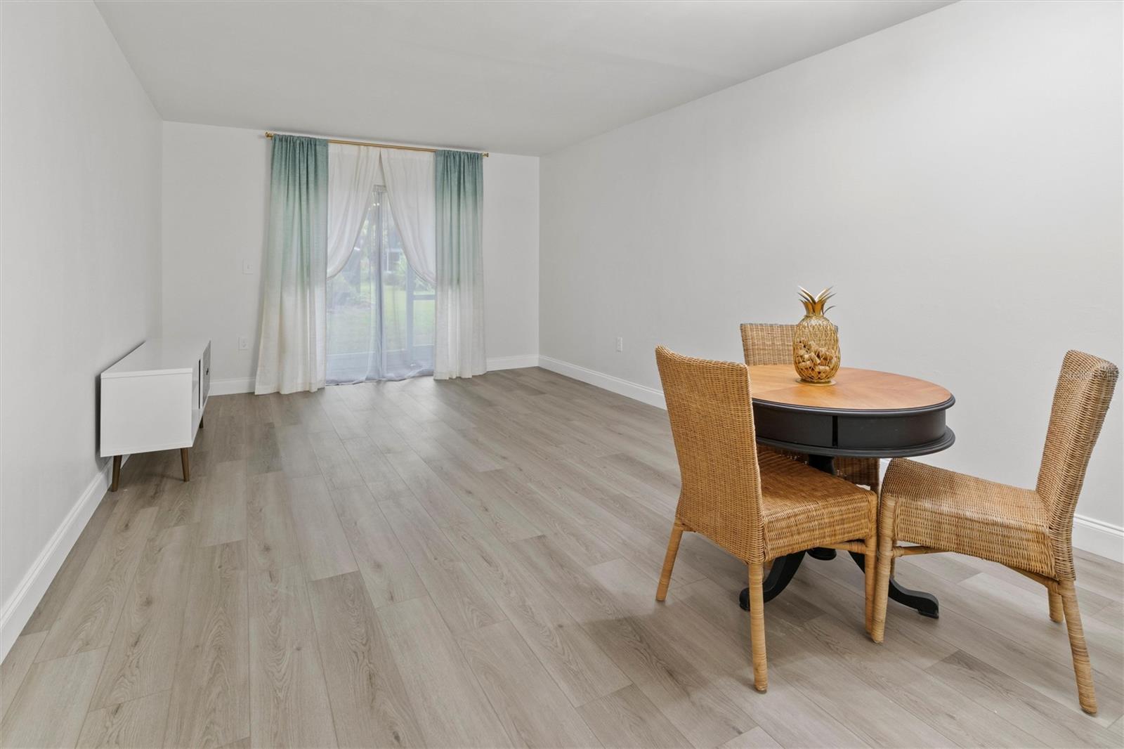 10800 US HIGHWAY 19 N #112, PINELLAS PARK, FL, 33782