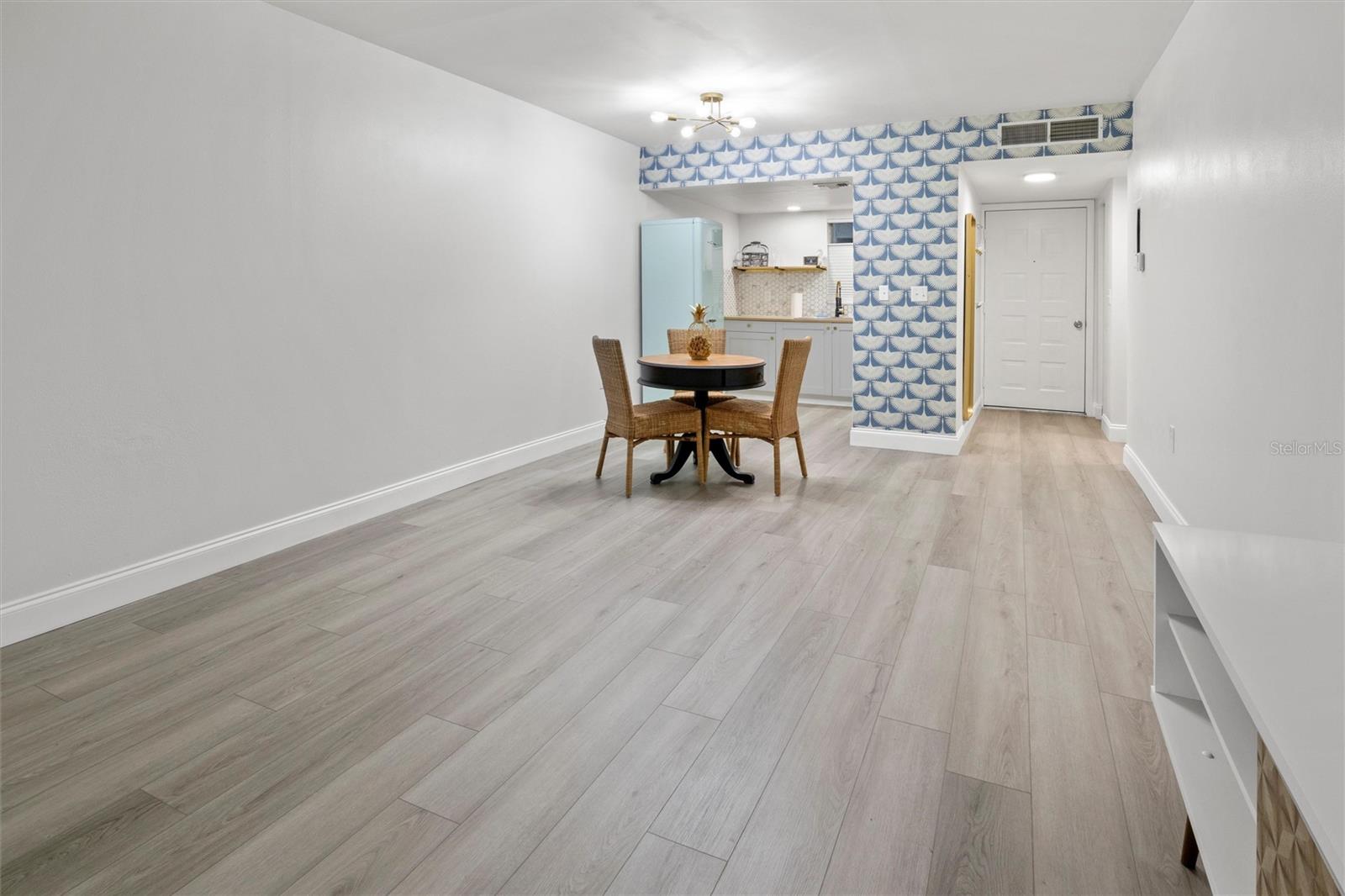 10800 US HIGHWAY 19 N #112, PINELLAS PARK, FL, 33782