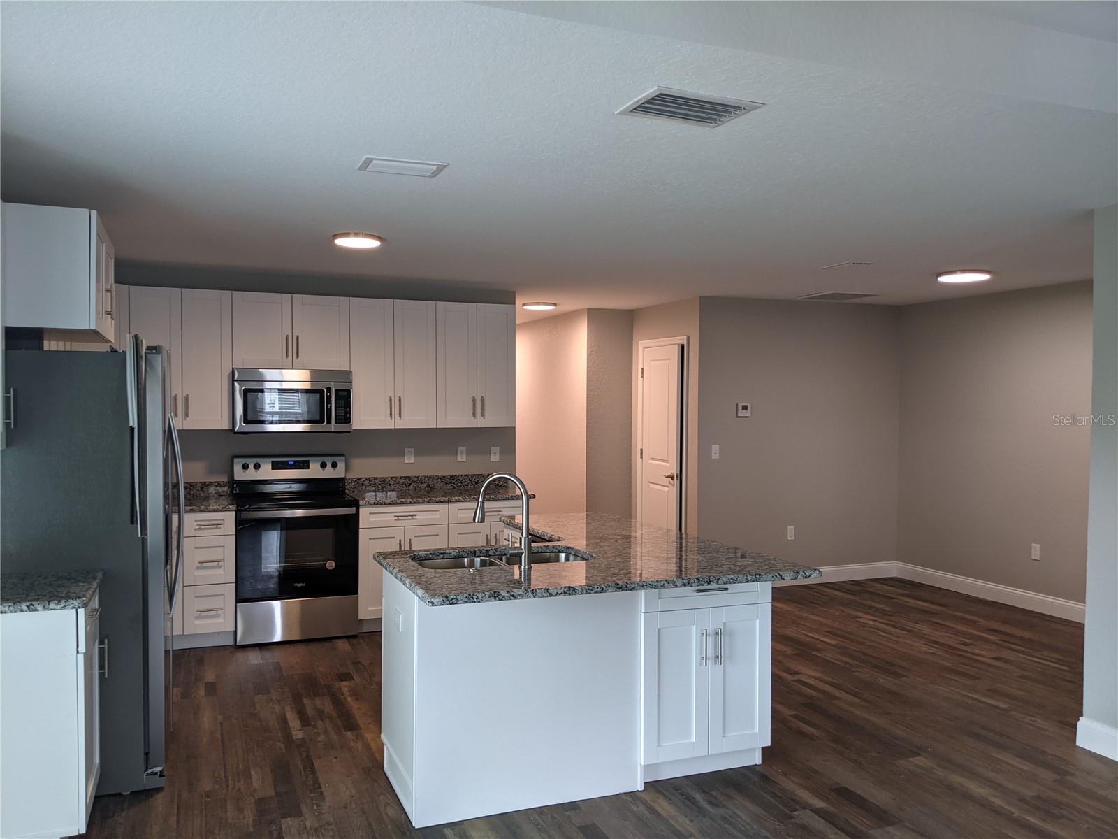 915 WINNIE LN, LAKELAND, FL, 33813