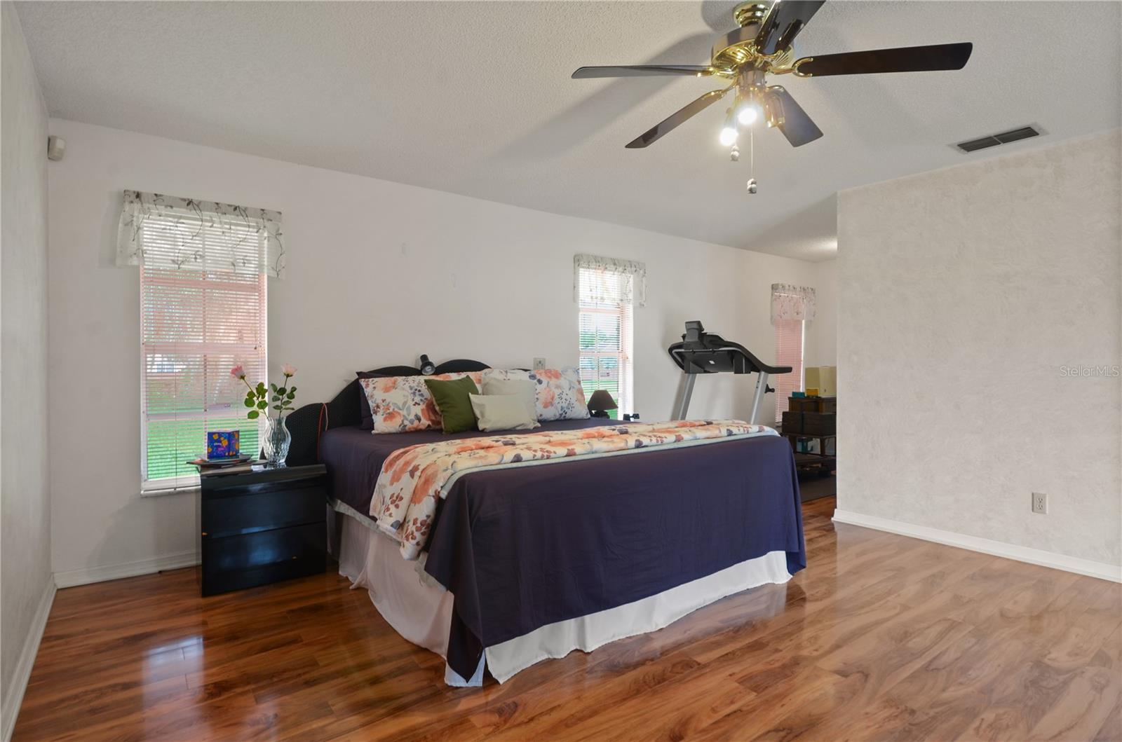 2101 APPY LN, APOPKA, FL, 32712