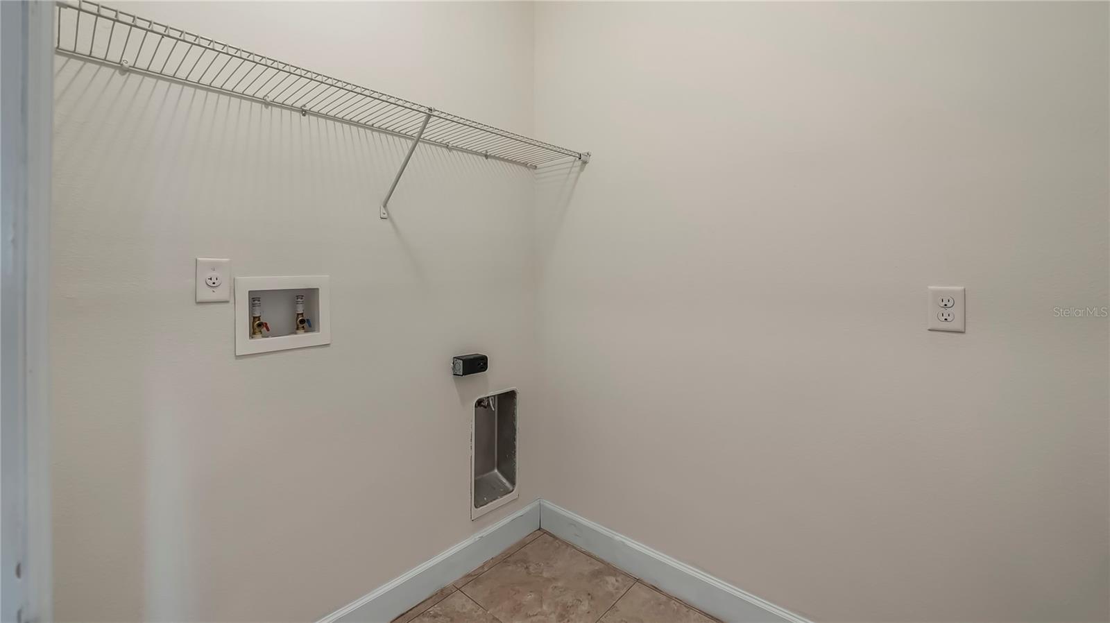 221 BELLA WAY, GROVELAND, FL, 34736