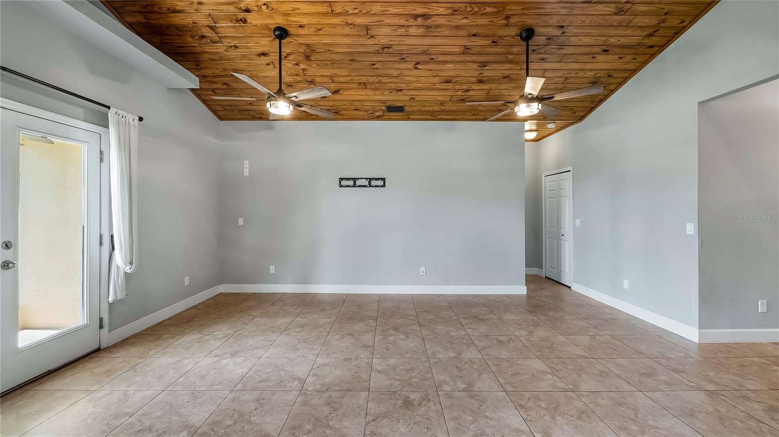 221 BELLA WAY, GROVELAND, FL, 34736